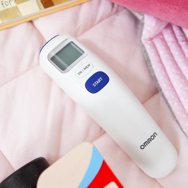 Omron Forehead Thermometer image 1